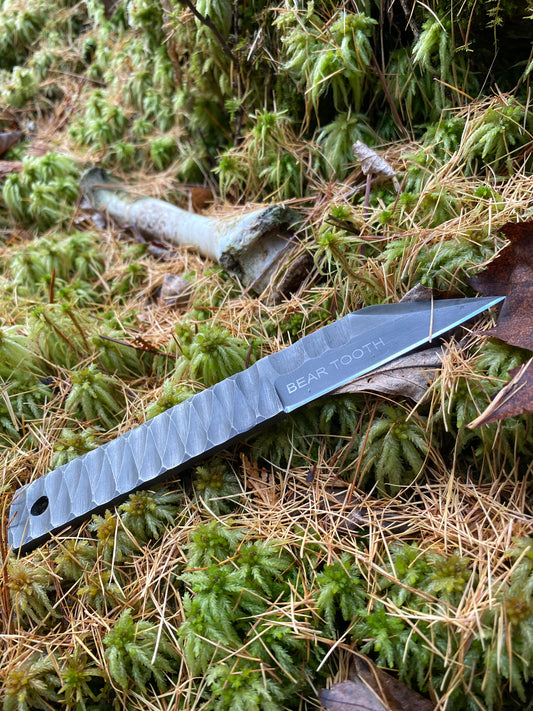 Otso D2 "Bear Tooth" Dagger